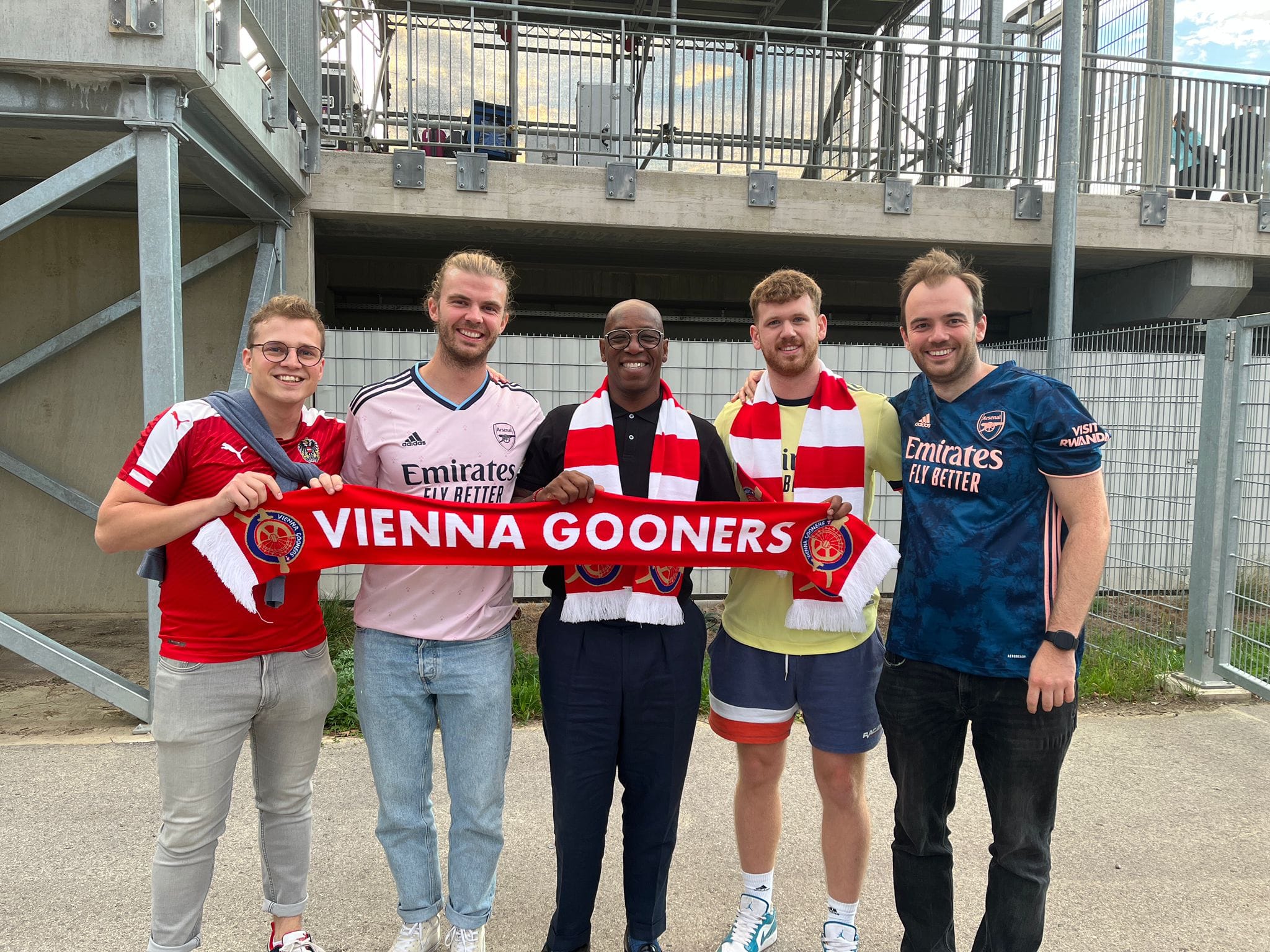 ian wright with vienna gooners scarf in wiener neustadt during austria england women game september 2022